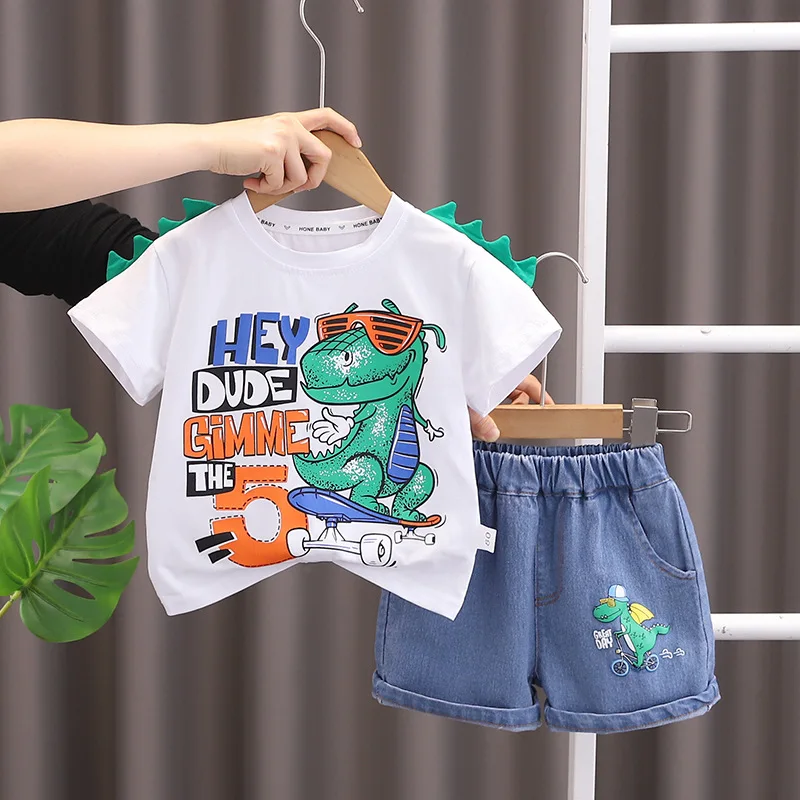

2024 Western Baby Boy Summer Clothes Suit for Kids Boys Fashion Dinosaur Printed O-neck Short Sleeve T-shirts and Shorts Outfits