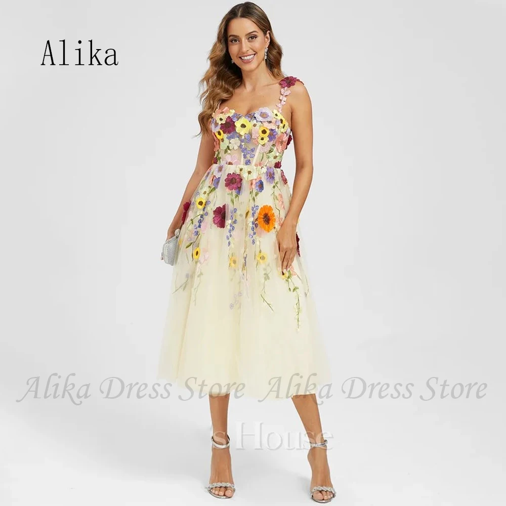 Charming Champagne Wedding Party Dresses with Applque Sleeveless Spaghetti Straps Mother of Bride Dresses for Princess