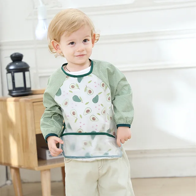 아기의 식사 시간을 청결하고 편안하게 만드는 혁신적인 방수 턱받이