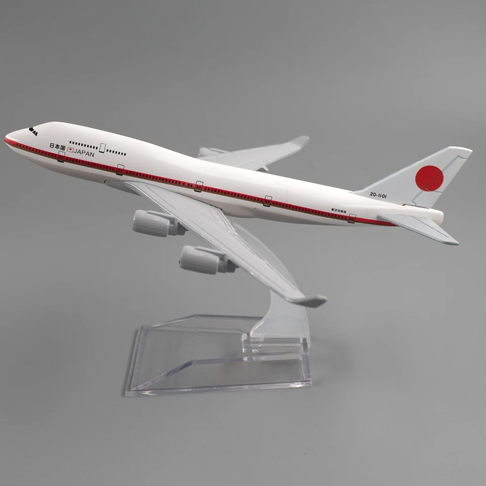 AVION BOEING US AIR FORCE JAPAN TÔLE LITHOGRAPHIÉE Lg 31cm ÉTAT DE JEU