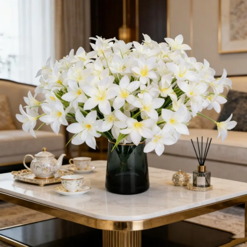 20 Stück Simulierte Magnolien-Lilien-Sträuße Seiden-Kunstblumen Restaurant-Dekoration Lila Lilie Grünpflanze Künstliche Blume