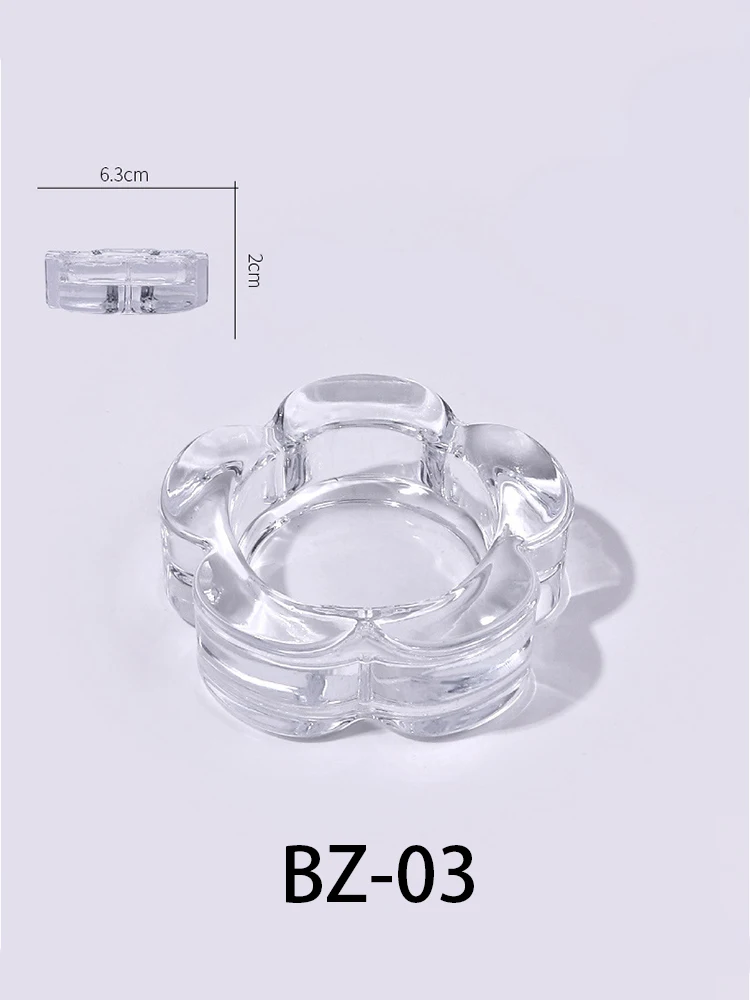 Crystal cup for crystal liquid
