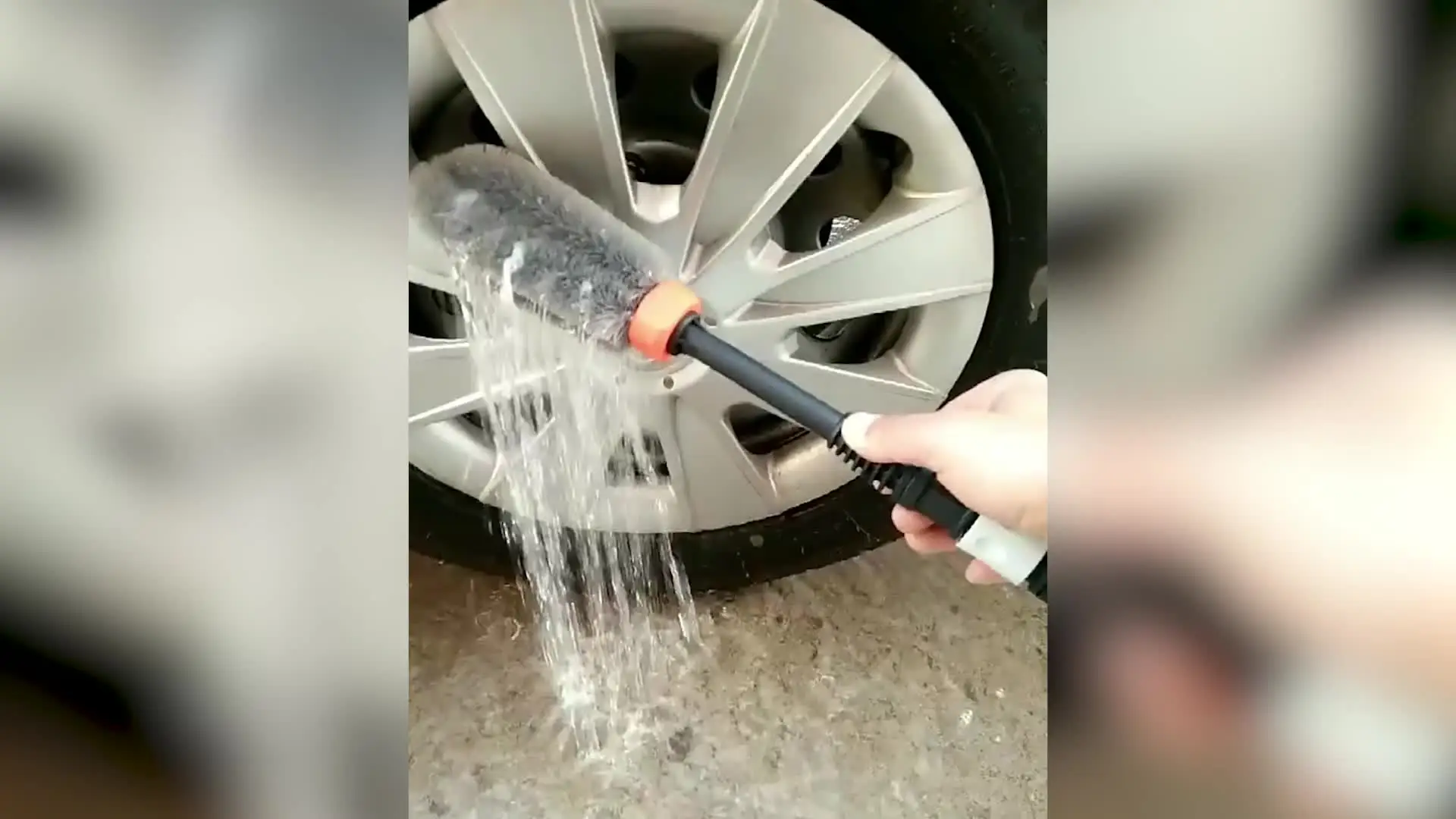 Cepillo De Lavado Para Coche HERO Con Conexión De Agua - Cerdas Suaves, Mango Antideslizante