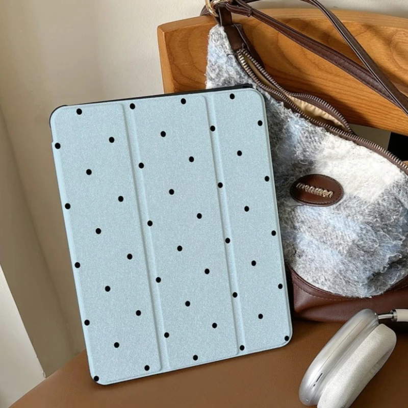 Chic Black Polka Dots Trifold Tablet Case