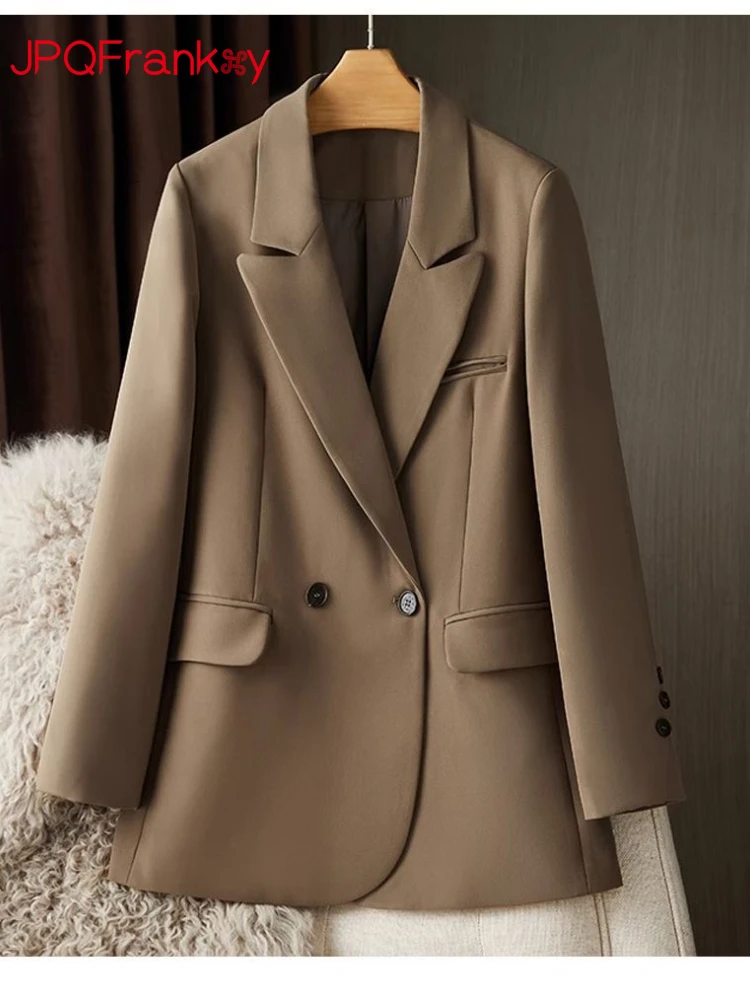 Рисунок 3 - Новинка весна-осень Женский блейзер