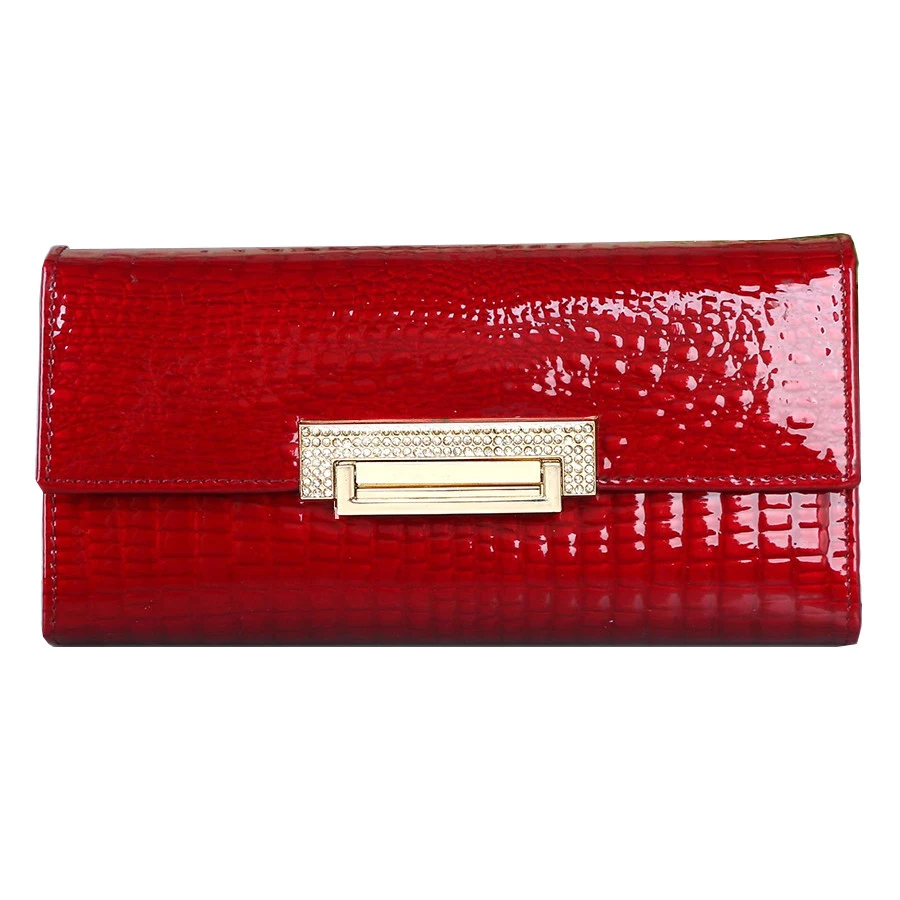 red wallet women