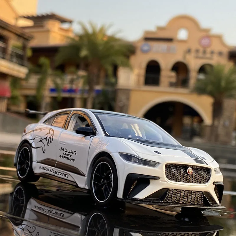 NEW 1:32 Jaguar I PACE Alloy Racing Car Model Diecasts & Toy Vehicles Simulation Metal Toy Car Model Sound Light Toy Gift 3