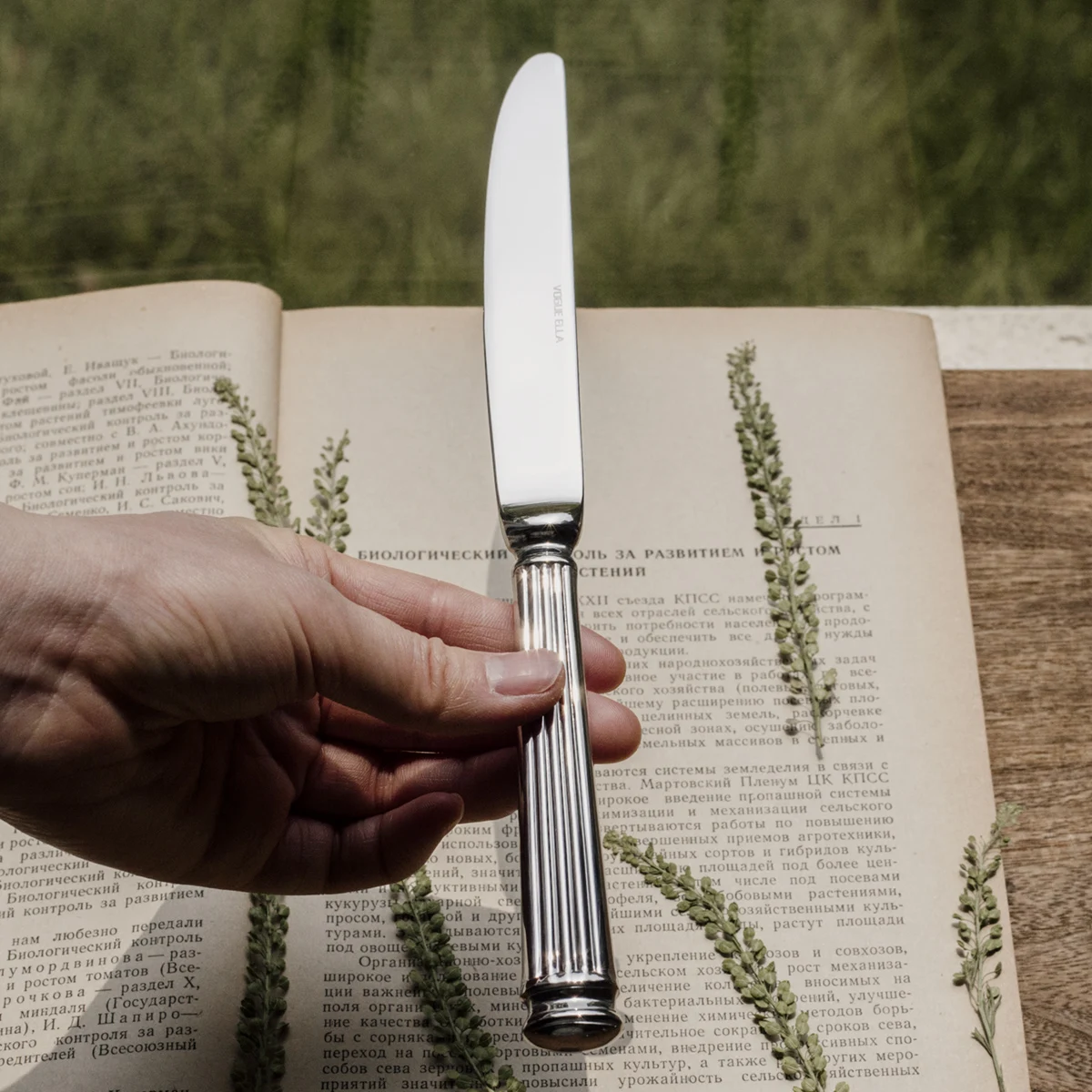 Main knife
