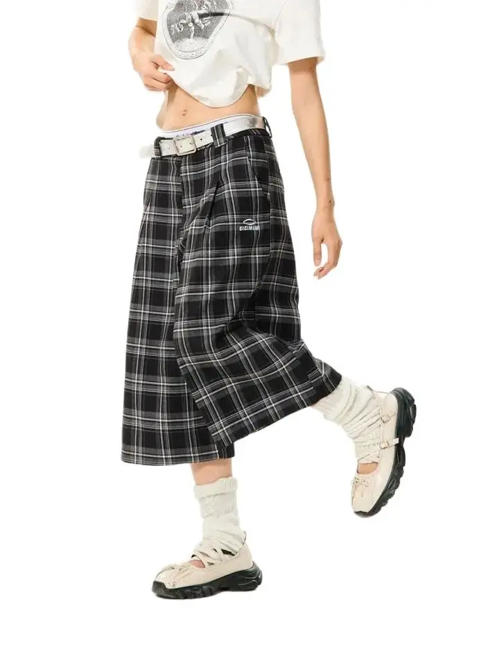Seven Points Trousers With Plaid Embroidery American Retro Men And Women Casual Straight Summer Couple Personalized Beach Shorts
