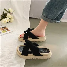  Cool slippers for women's summer outing trend 2023 new fashion going out thick soled beach shoes by the seaside sandals 