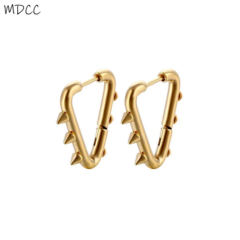 

2022 Punk Rivet Design Hoop Earrings Top Quality Stainless Steel Trangle Piercing Earrings Jewelry Ear Buckle Gifts
