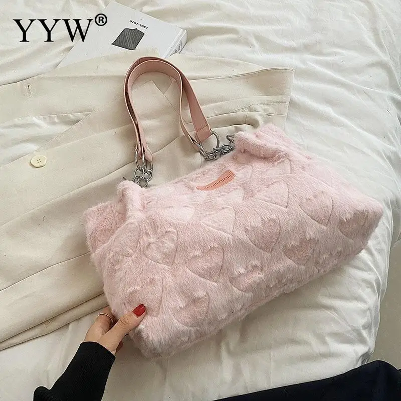 Large Capacity Soft Plush Underarm Handbag Casual Women's Love Heart Pattern Shoulder Bags Lady Winter Warm Furry Hobo Tote Bag