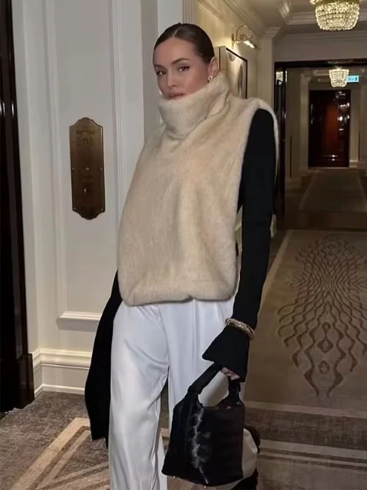 Casual Women Solid Faux Fur Vest Fashion Leisure Sleeveless High Collar Loose Waistcoat New Chic Lady Highstreet Elegant Vests