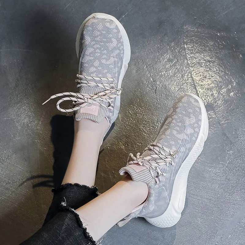 New Women Running Shoes Sneakers Casual Shoes Lightweight Walking Sneakers Breathable Women Outdoor Sports Tennis