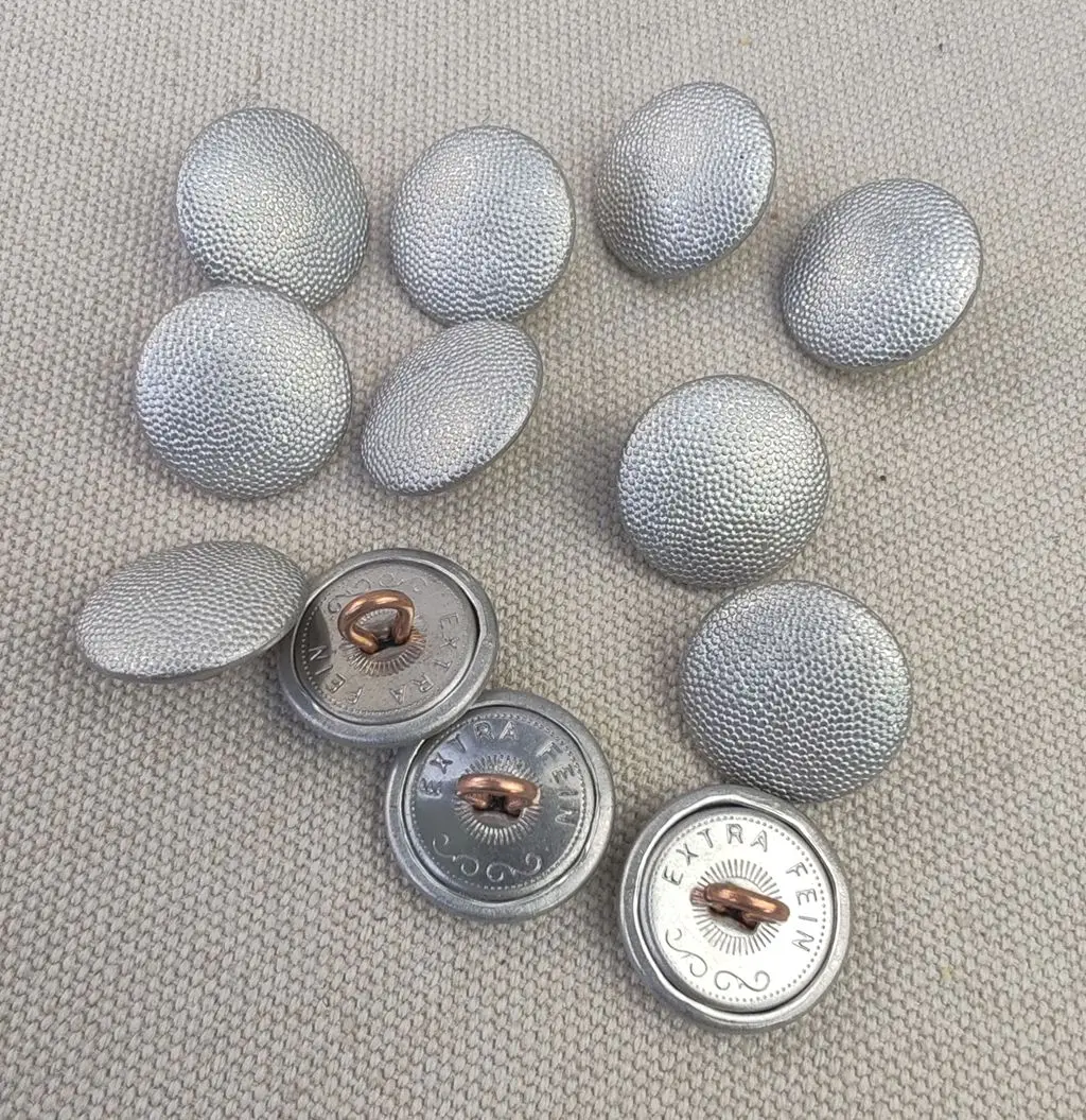 040155 19MM WW2 GERMAN ARMY OFFICER PEBBLE GRAIN TUNIC BUTTON 12PCS silver