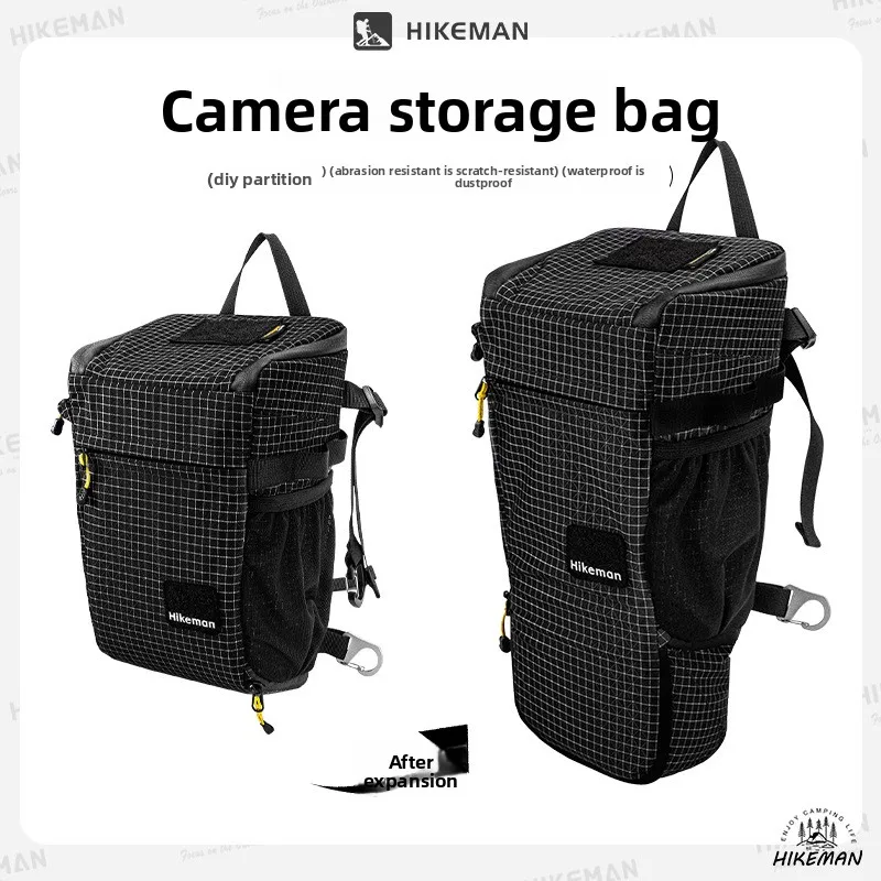 Ouverture du sac pour appareil photo Daima révélant un compartiment rembourré avec un boîtier et un objectif.