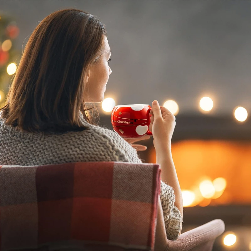 Creative cartoon Santa Claus spherical water cup with lid spoon mug Blue/Red household large-capacity ceramic cup Christmas cups