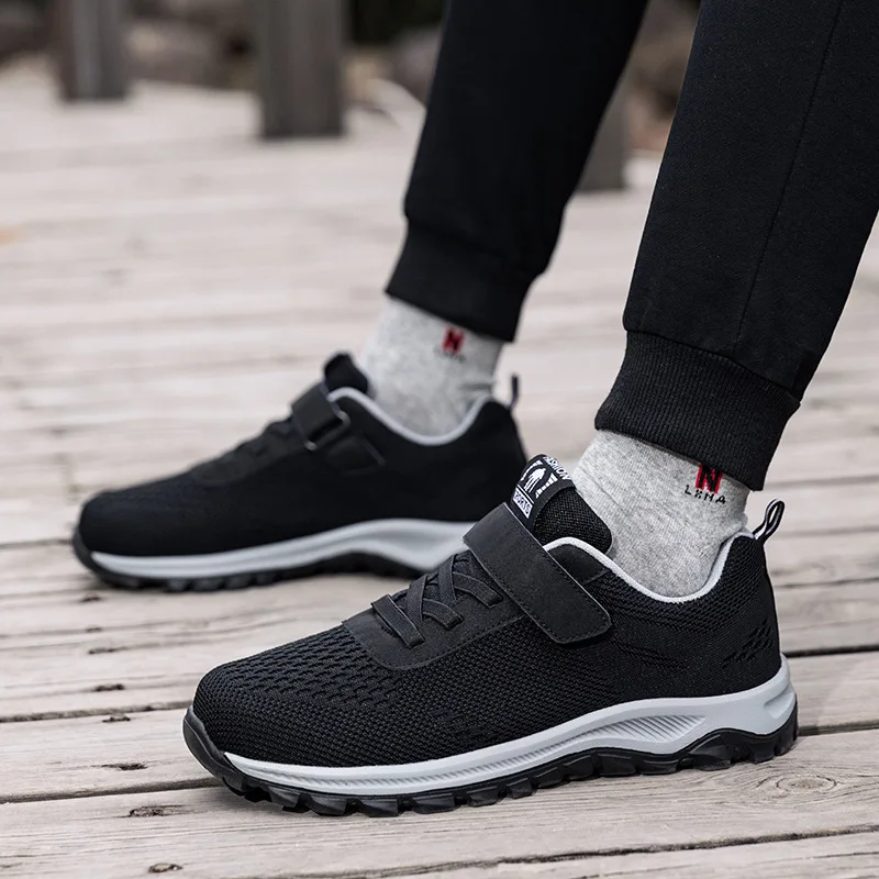 

Summer Men Running Shoes Breathable Casual Shoes Outdoor Light Weight Sports Shoes Casual Walking Sneakers Tenis Feminino Shoes