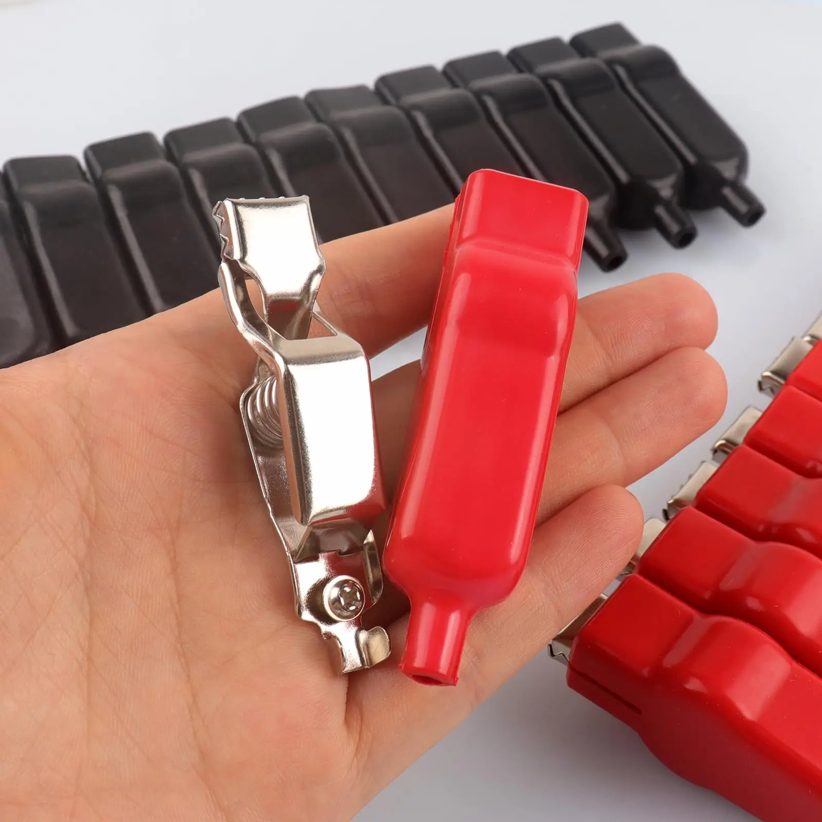 Description Picture 5 of item2PCS 20A Sheathed Alligator Clips Electrical DIY Test Leads Alligator Double-Ended Crocodile Clips Roach Electrical Jumper Wire