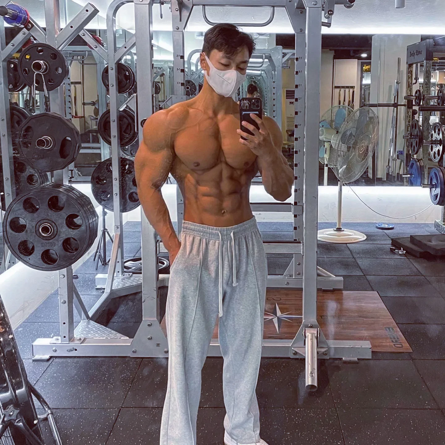Men's Fitness Running Trousers Spring Autumn Style Casual Long Mouth Pants Gym Training Folded Hem Running Men's Sportswear
