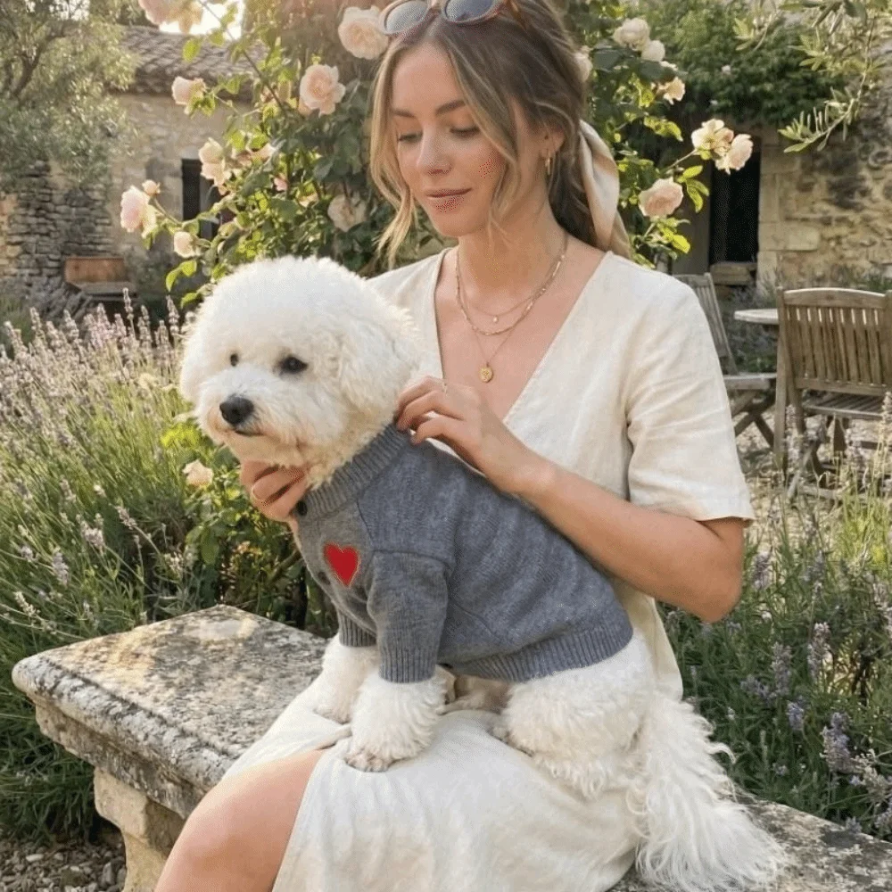 로맨틱한 강아지 사랑스러운 스웨터 피부 친화적인 하트 프린트 강아지 따뜻한 후드티 부드럽고 신축성 좋은 애완견 가디건 야외 산책용