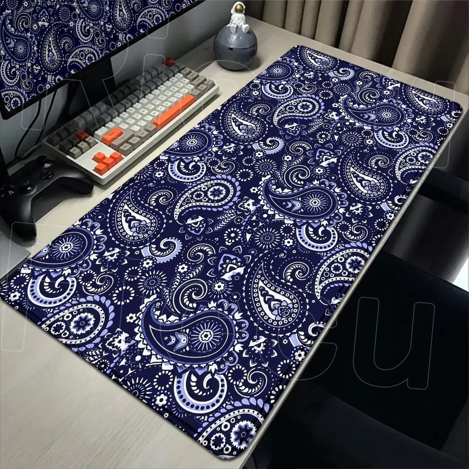 Non slip rubber base paisley mouse pad underside