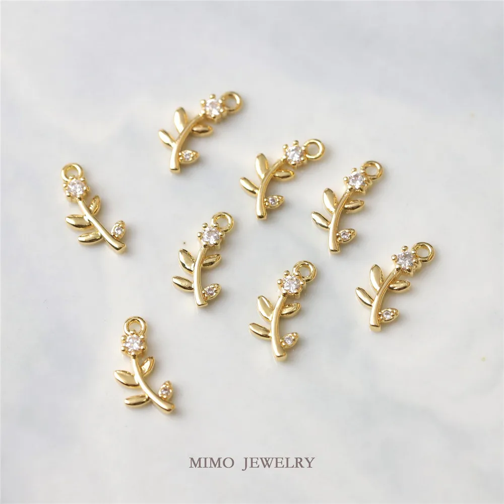 

Color-preserving copper plated gold micro-inlaid zircon mini lovely leaves fresh plant DIY pendant