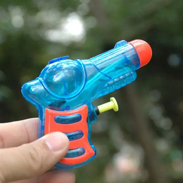 10PCS Summer Beach Mini Playing Game Fun Squirt Guns Soaker Guns for Kids Seaside Water Fight Random Color 3