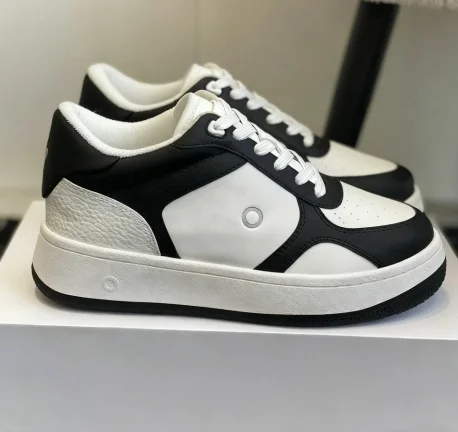 White sneakers classic black and white running shoes thick-soled height-increasing, versatile and fashionable couple casual shoe