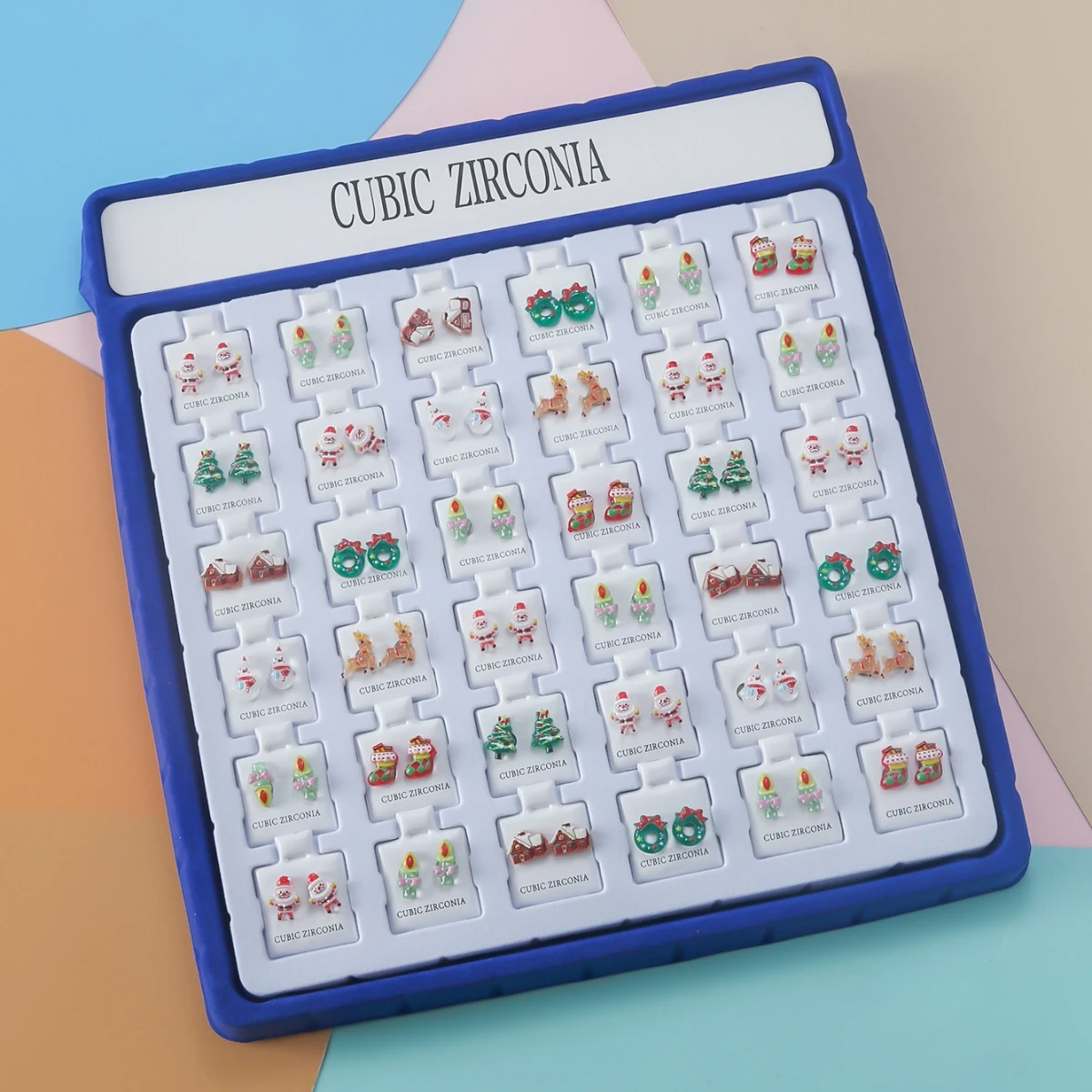 A Set Of 36 Pairs Of Fashionable Earrings, Women Wear Cartoon Santa Claus, Bells, Reindeer For Daily Wear, With Random Styles