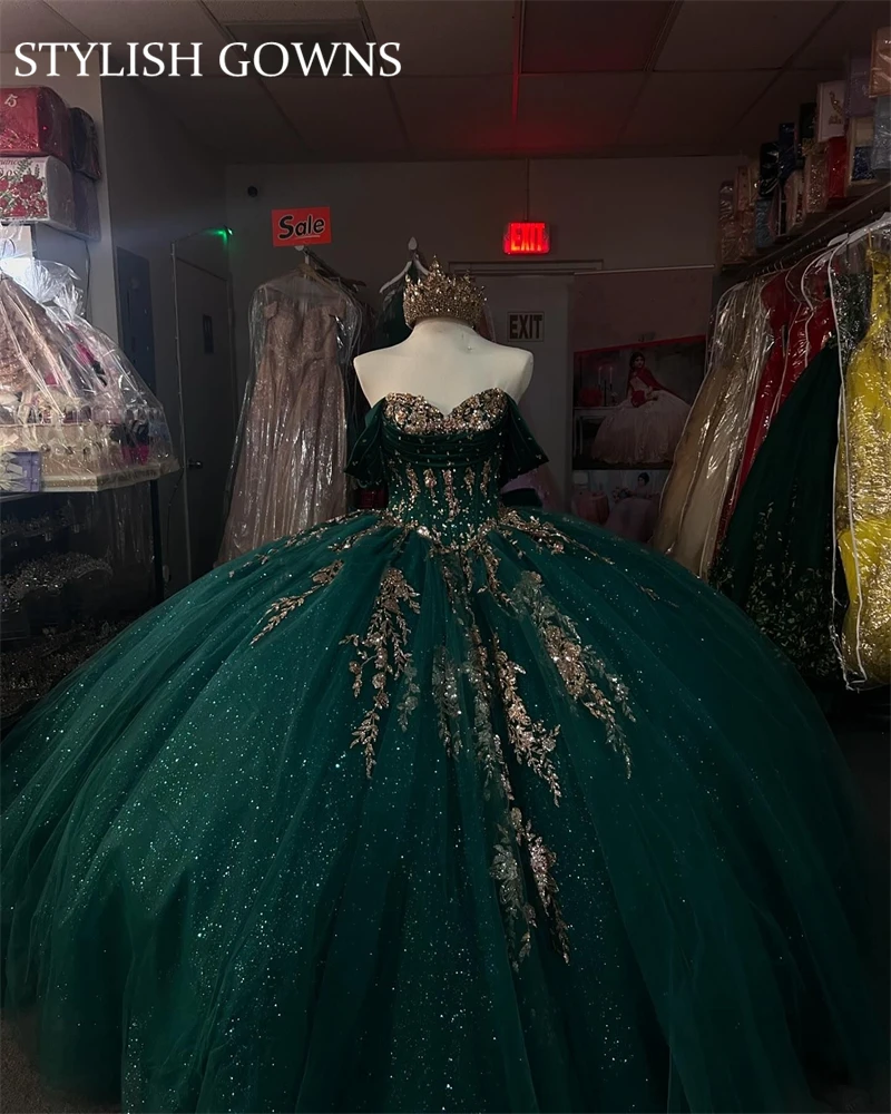 Emerald Green Off The Shoulder Sequin Quinceanera Dress Bead Appliques Birthday Luxury Dress Bow Graduation Gown Customized