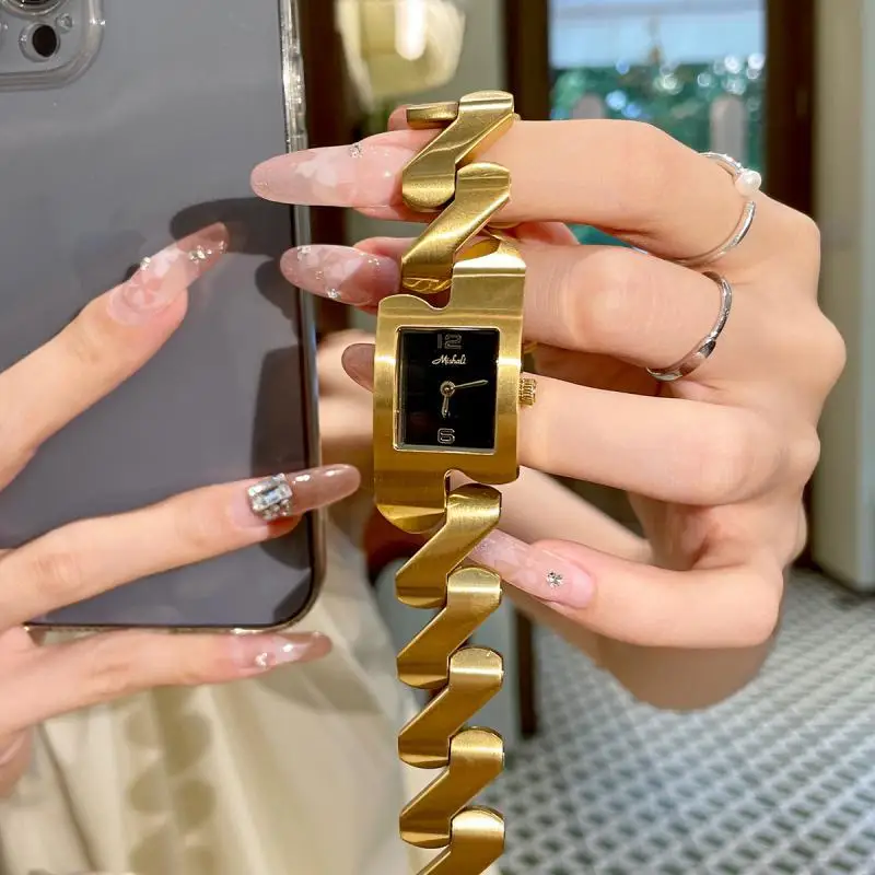 2024 New Women's Watch: Medieval Watch, Gold Watch, Luxury and