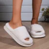 New Fashion White Fluffy Slippers Women 2025 Winter Warm Thick Sole Home Cotton Shoes Woman Open Toe Faux Fur Platform Slippers 2