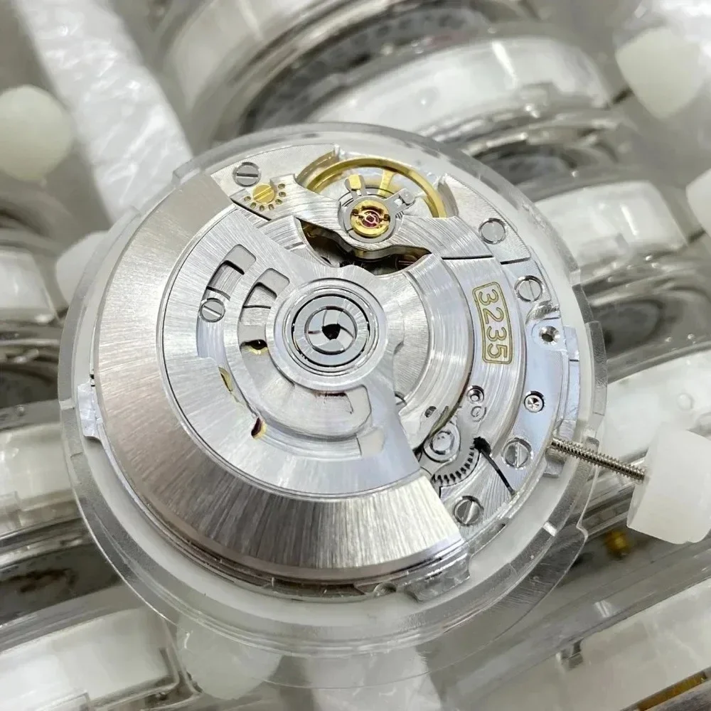3235 Mechanical Movement Engraved Automatic Mechanical Movement Blue Balance Wheel 41mm SUB/DJ VS NOOB Factory 72h mechanical watch movement,watch movement