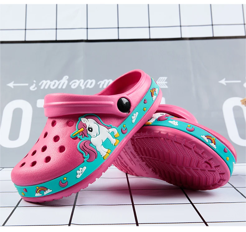 صنادل كرتونية للأطفال ، نعال صيفية ، أحذية حديقة غير رسمية ، أحذية شاطئ مجوفة للأطفال ، الأولاد والبنات ، موضة جديدة