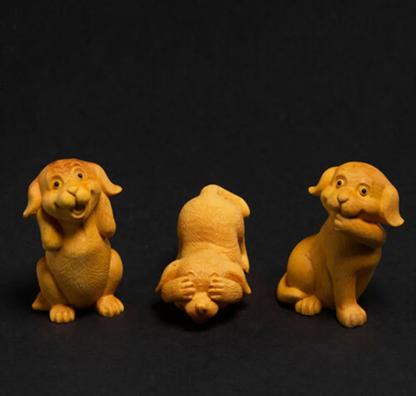 

D063 - 7.5 CM Hand Carved Boxwood Figurine Carving - 3 Wise Little Dogs ( no see no talk no listen)