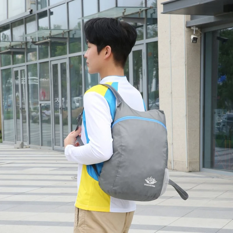

1pc Folding Large Capacity Backpack Lightweight Portable Sports Storage Bag for Outdoor Camping Travel Travel Packing Cubes