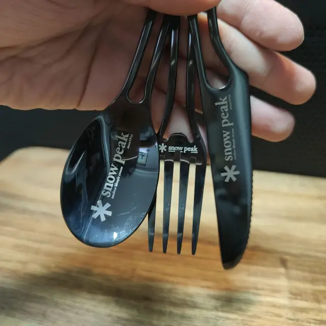 야외 모험을 위한 필수품: Snow Peak 스테인리스 스틸 다기능 식기 세트