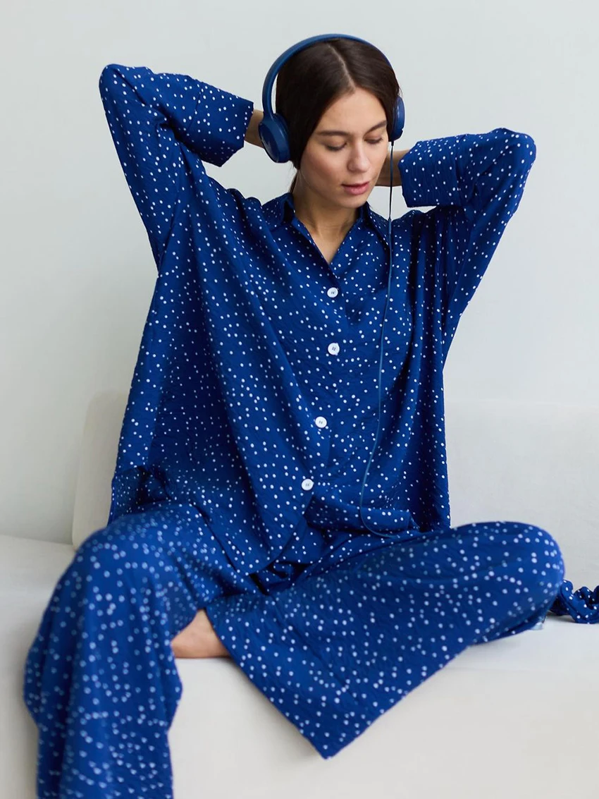 Рисунок 4 - Женская пижама с отложным воротником Marthaqiqi