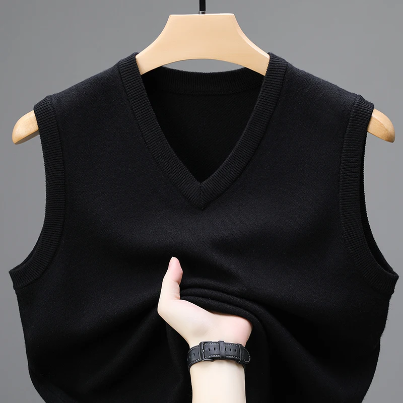 2024 New Spring Autumn 6 Wool Sleeveless Cashmere Vest Men Work Sweater Solid Color Knitted Male Waistcoat High Quality Pullover 2