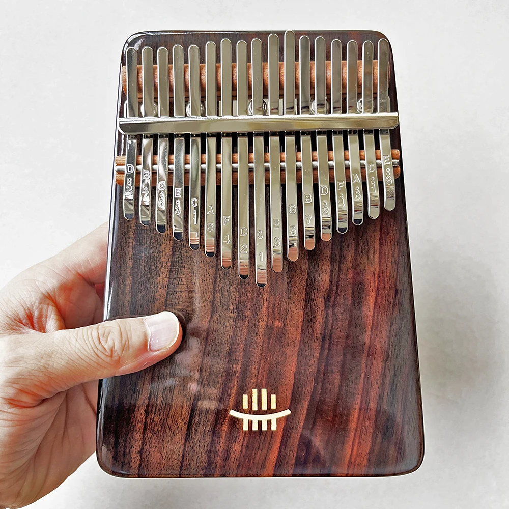 HLURU 17キー フラットボード カリンバ 指ピアノ サペリ カッププレート Hluru 17 キーローズウッドボードカリンバ無垢材親指ピアノサペリ