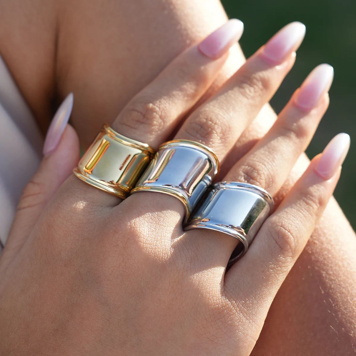 Minimalistische geometrische Edelstahlringe, 18K vergoldet, wasserdicht, hochwertiger Damenschmuck für den Alltag, Urlaub usw.