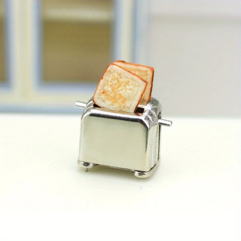 1: 12 Scale Kitchen Scene Model Mini Metal Toaster Creative Mini Breakfast Toaster Doll House Accessories Simulation