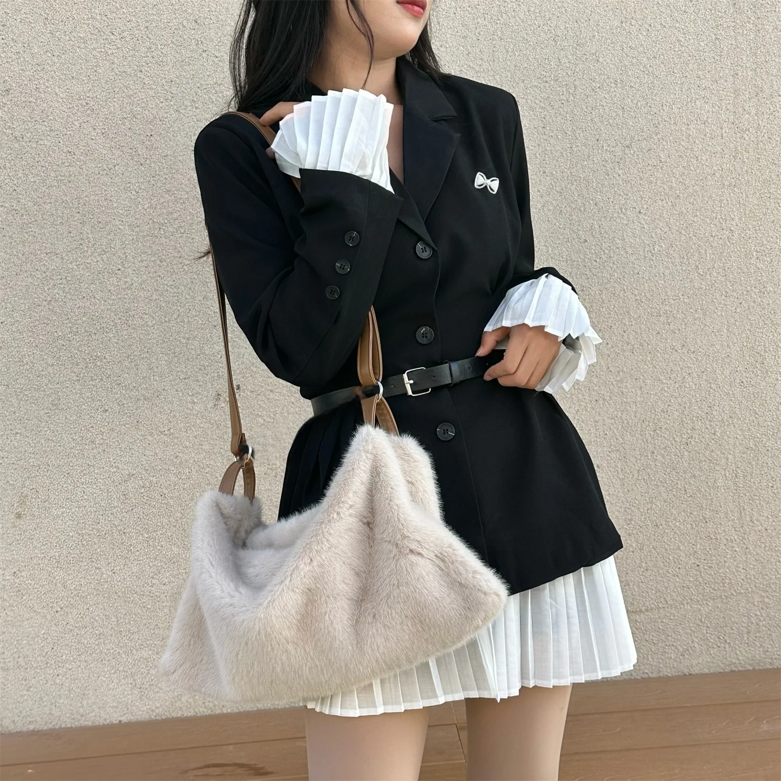 Women's Plush Crossbody Bag Single Shoulder Handbag Large Capacity Casual Autumn Winter Fur Bag Fashionable All-Match Bag