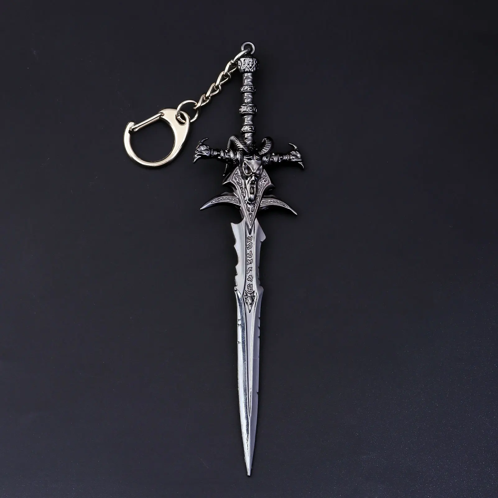 Game Warcraft Lich King Arthas Menethil Frostmourne Keychain