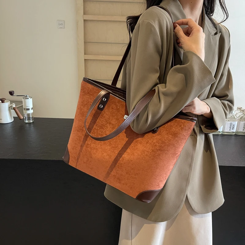 Women Suede Shoulder Bag Vintage Suede Tote Handbags Autumn and Winter Women's Bag Lady Casual Commuter Bags Travel Shopping Bag