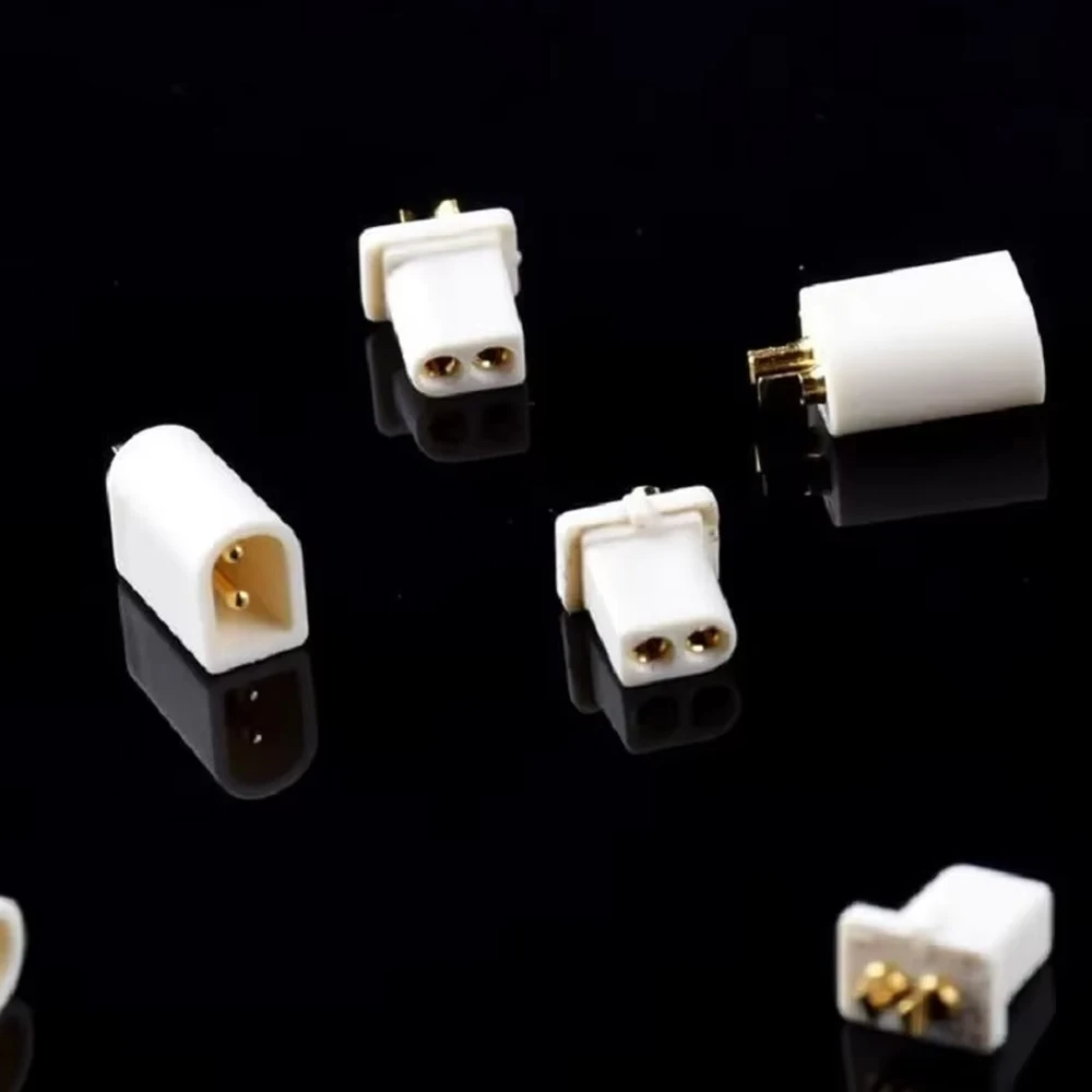 Paire de connecteurs BETAFPV BT2.0 mâle et femelle pour drone FPV micro.