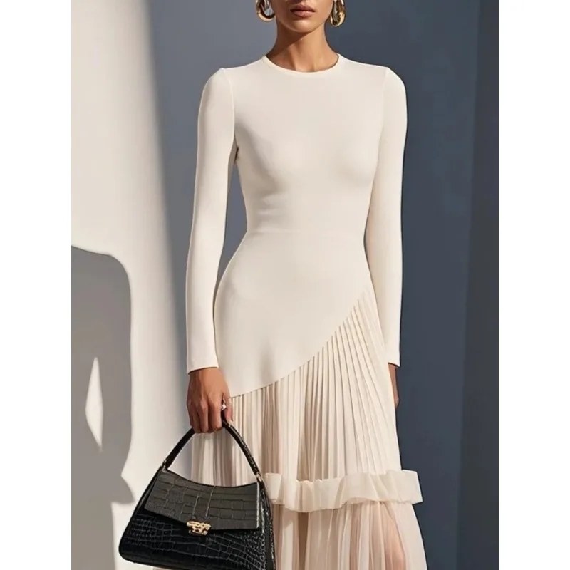 فساتين Tilaa أوف وايت متماسكة ماكس 2026 ملابس معرض...