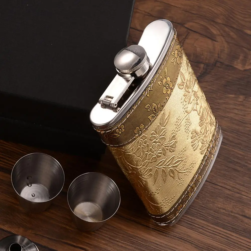 Stainless Steel Hip Flask 8oz Portable Liquor Whiskey Pocket Bottle Hip Flask Beautiful Flower Pattern Funnel Cup Gift Box Set