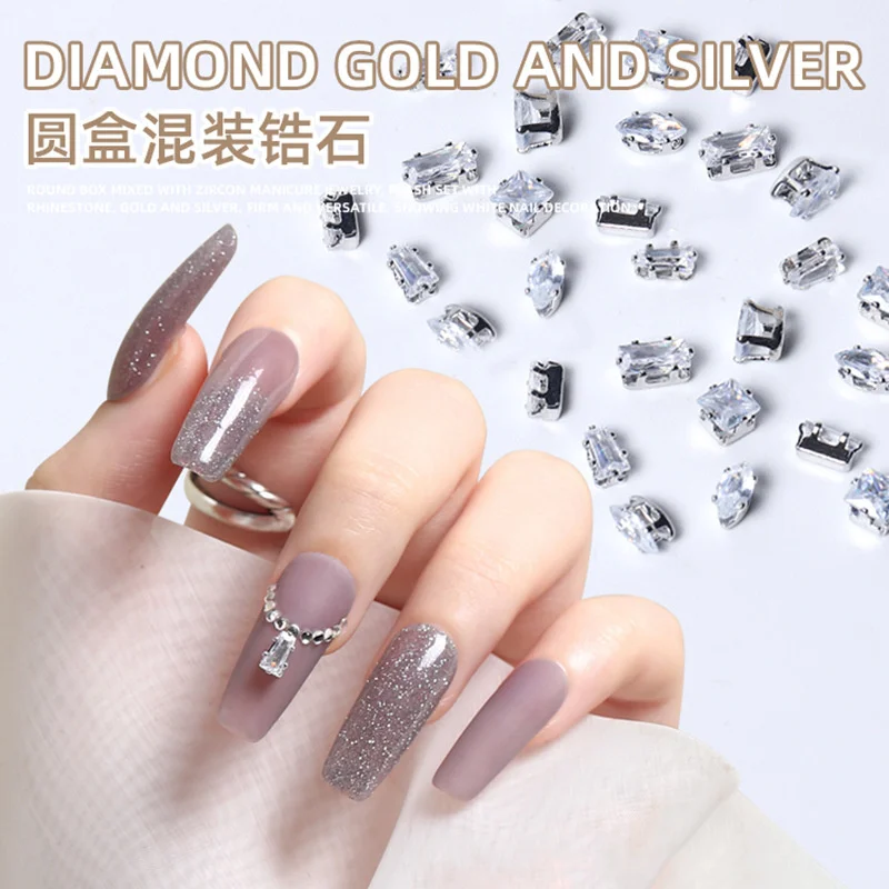 Nail Art Jewelry 4 pcs square zircon diamonds 3D Decoration